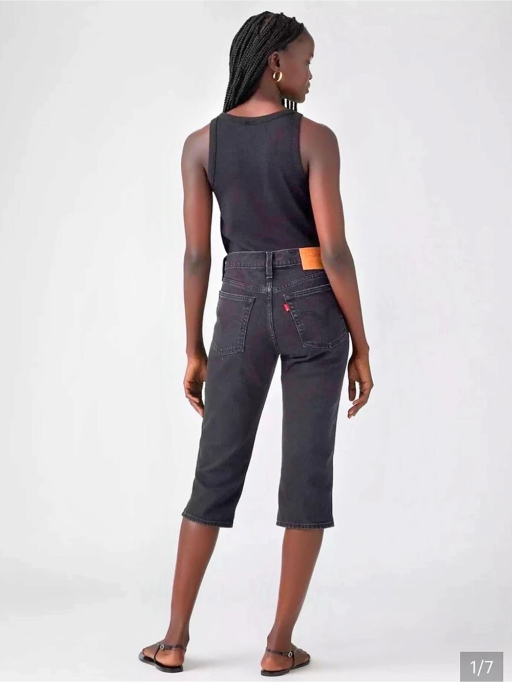 Levi's Black Capri